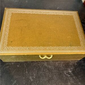 Elegant Gold Jewelry Box Mel & Co